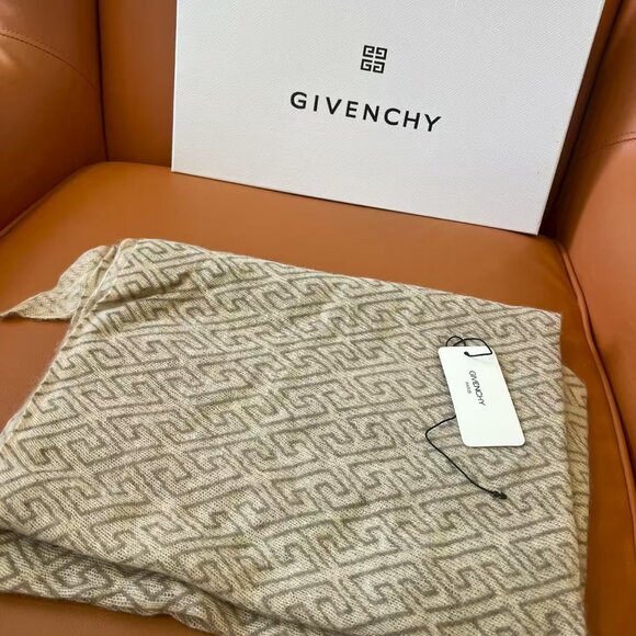 Givenchy Wool Scarf - Picture 1 of 9